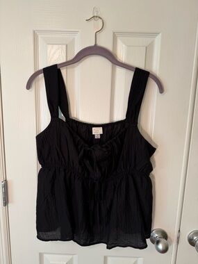 Black Sleeveless Tie-Front Women's Top